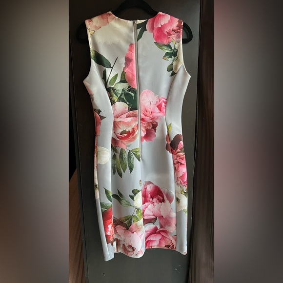 Calvin Klein - Gray Floral Sheath Dress - Size 8 - Picture 4 of 5
